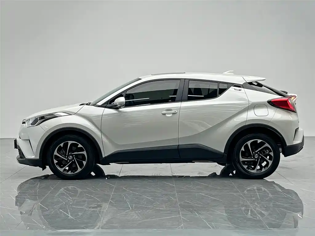 Yize IZOA 2020 2.0L Yixiang Edition купить на сайте DeffCars