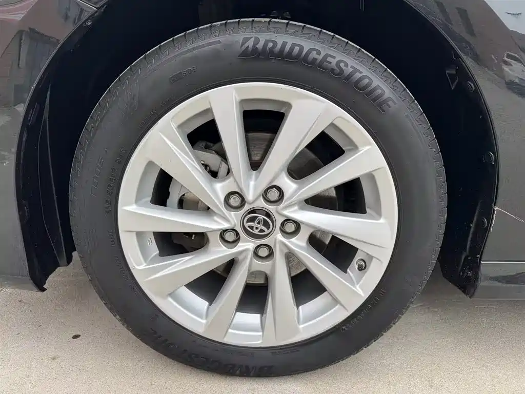 Camry 2021 2.0G Deluxe Edition купить на сайте DeffCars