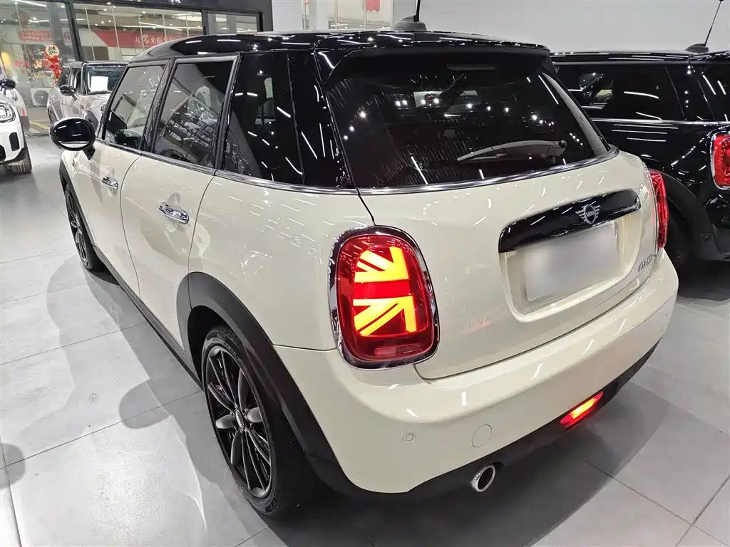 MINI 2021 1.5T COOPER Artist Five-Door Edition купить на сайте DeffCars