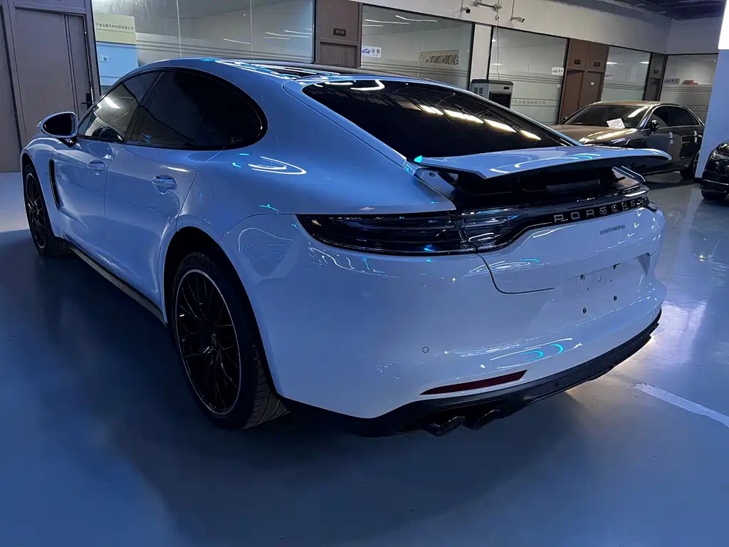 Panamera 2023 Panamera 2.9T Platinum Edition купить на сайте DeffCars