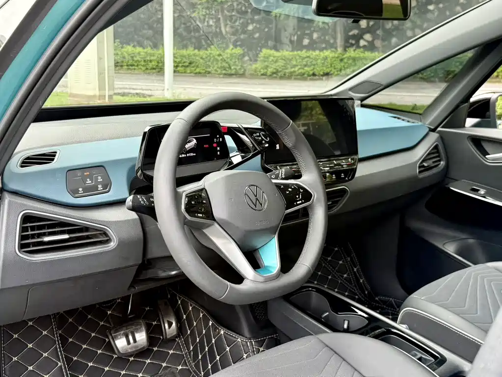 Volkswagen ID.3 2023 Pure Smart Edition купить на сайте DeffCars