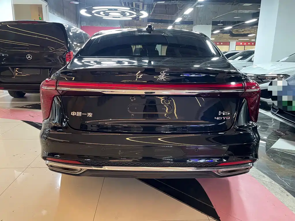Hongqi H5 2023 2.0T Automatic Intelligent Connected Flag Edition купить на сайте DeffCars
