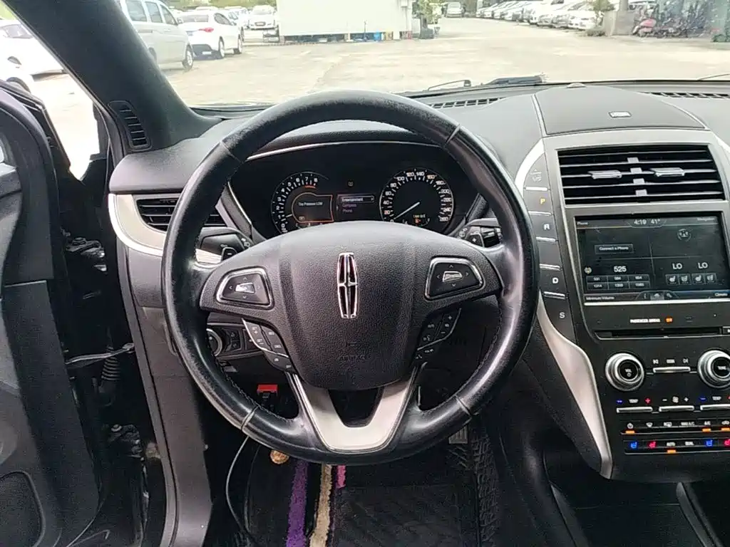 Lincoln MKC 2014 2.0T 2WD Zunya Edition купить на сайте DeffCars