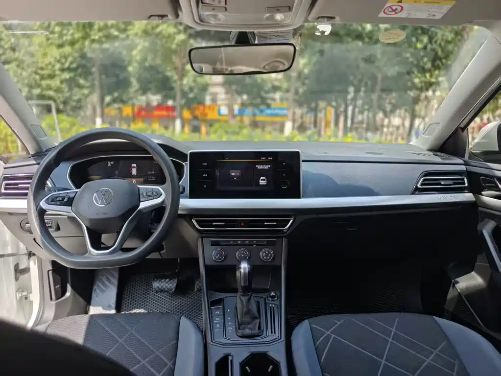 Lavida 2024 1.5L automatic Deyi version купить на сайте DeffCars