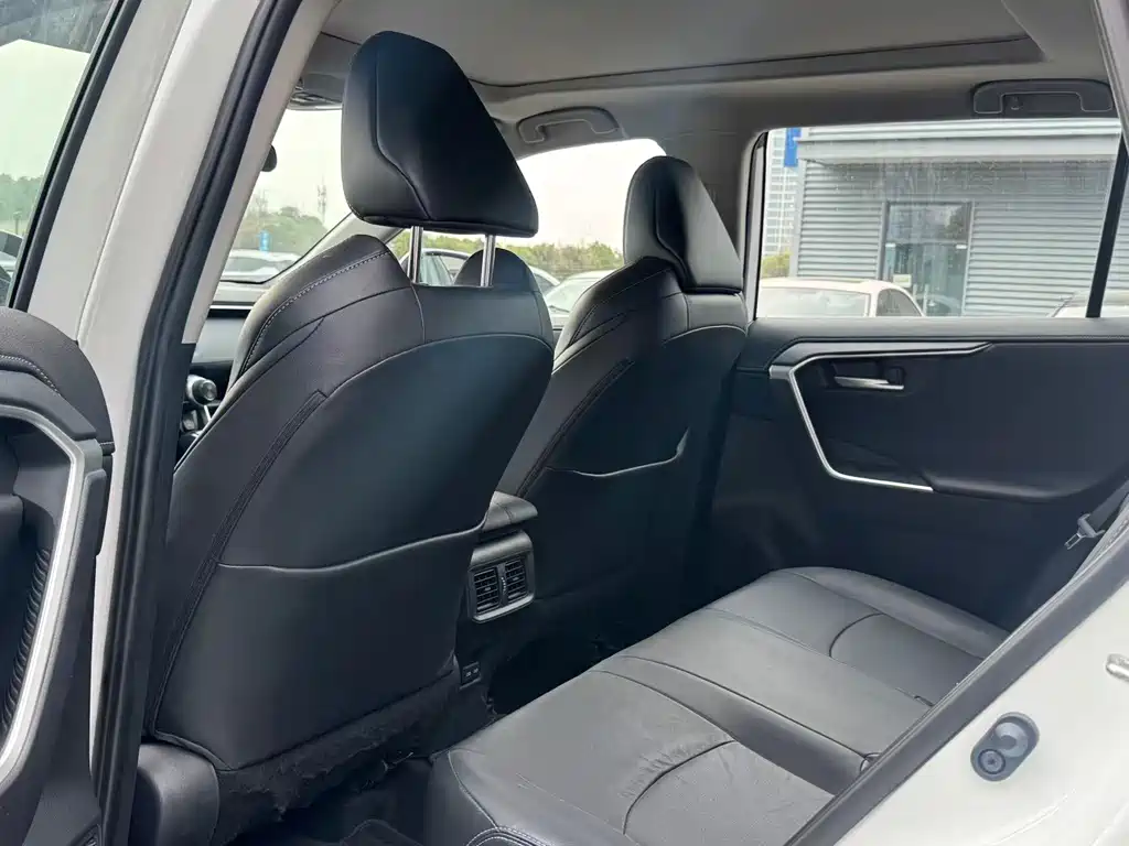 Wilanda 2023 2.0L CVT four-wheel drive luxury PLUS version купить на сайте DeffCars