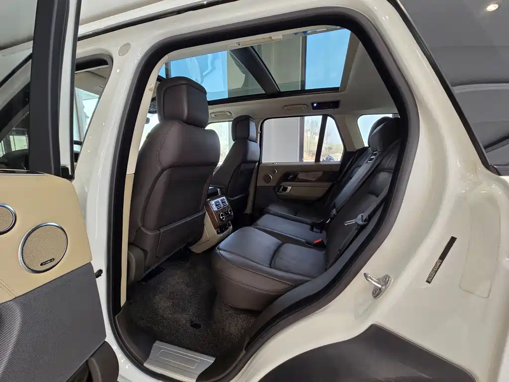 Range Rover 2019 3.0 SCV6 Legend Edition купить на сайте DeffCars