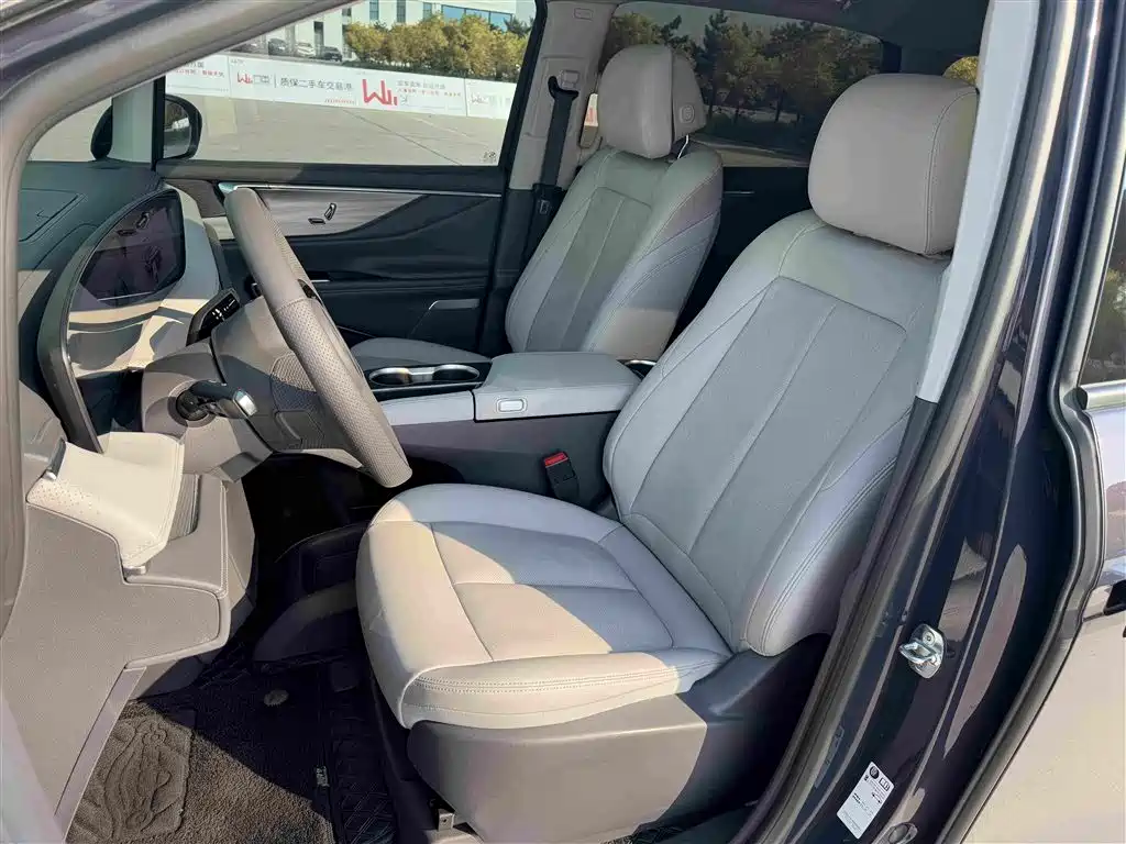 Buick GL8 2025 Lu Zun Intelligent Enjoyment and Joy Edition купить на сайте DeffCars