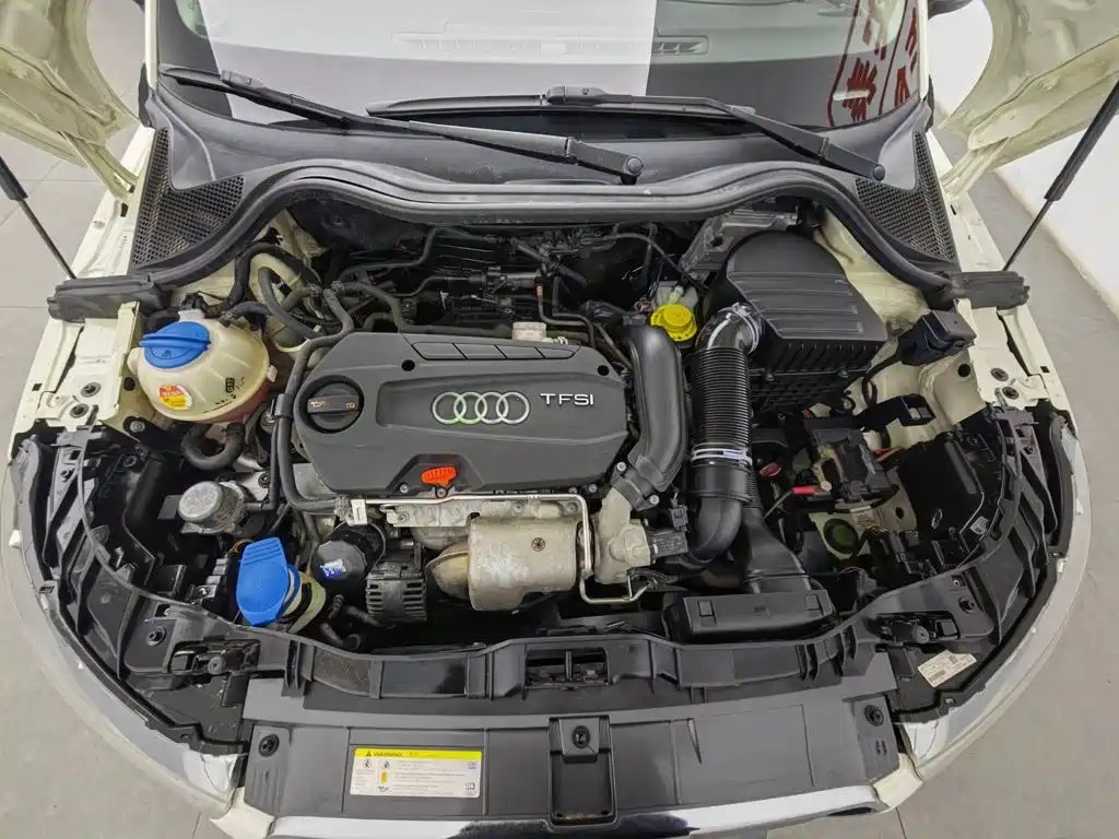 Audi A1 2012 1.4 TFSI Urban купить на сайте DeffCars