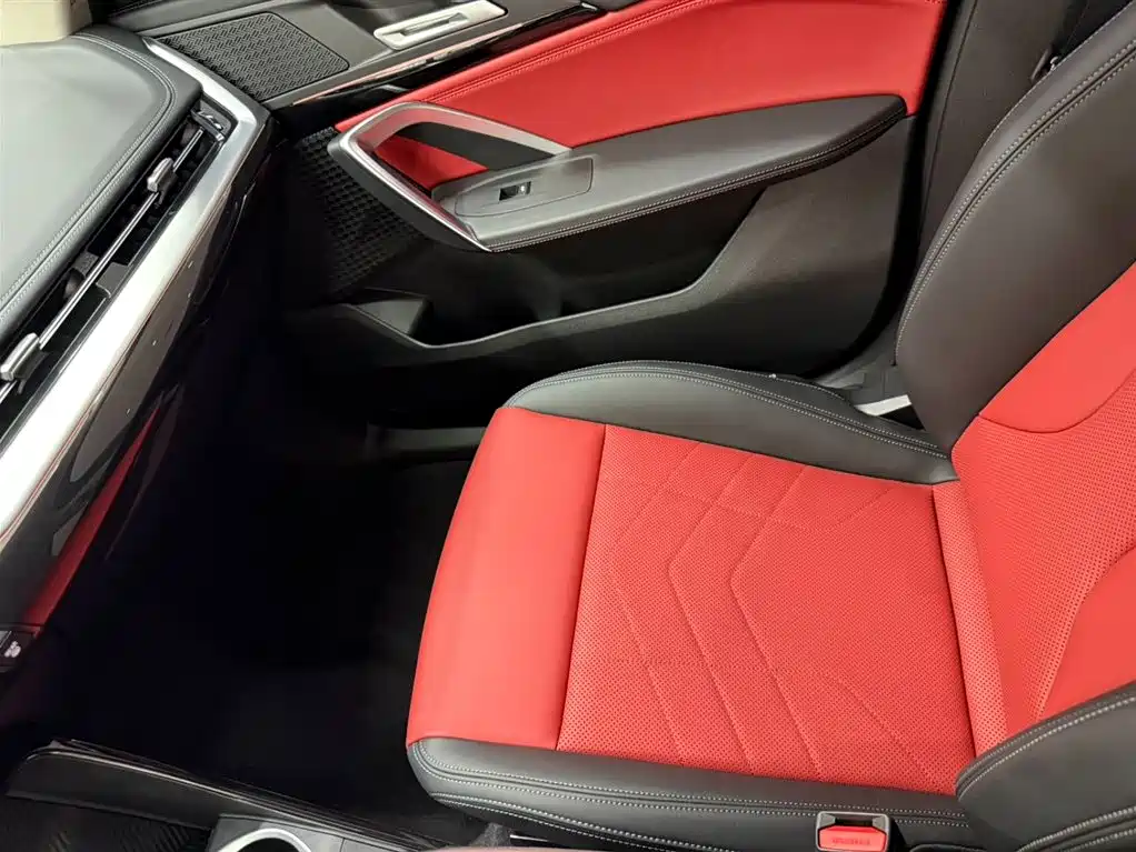 BMW X1 2023 sDrive20Li X Design Package купить на сайте DeffCars