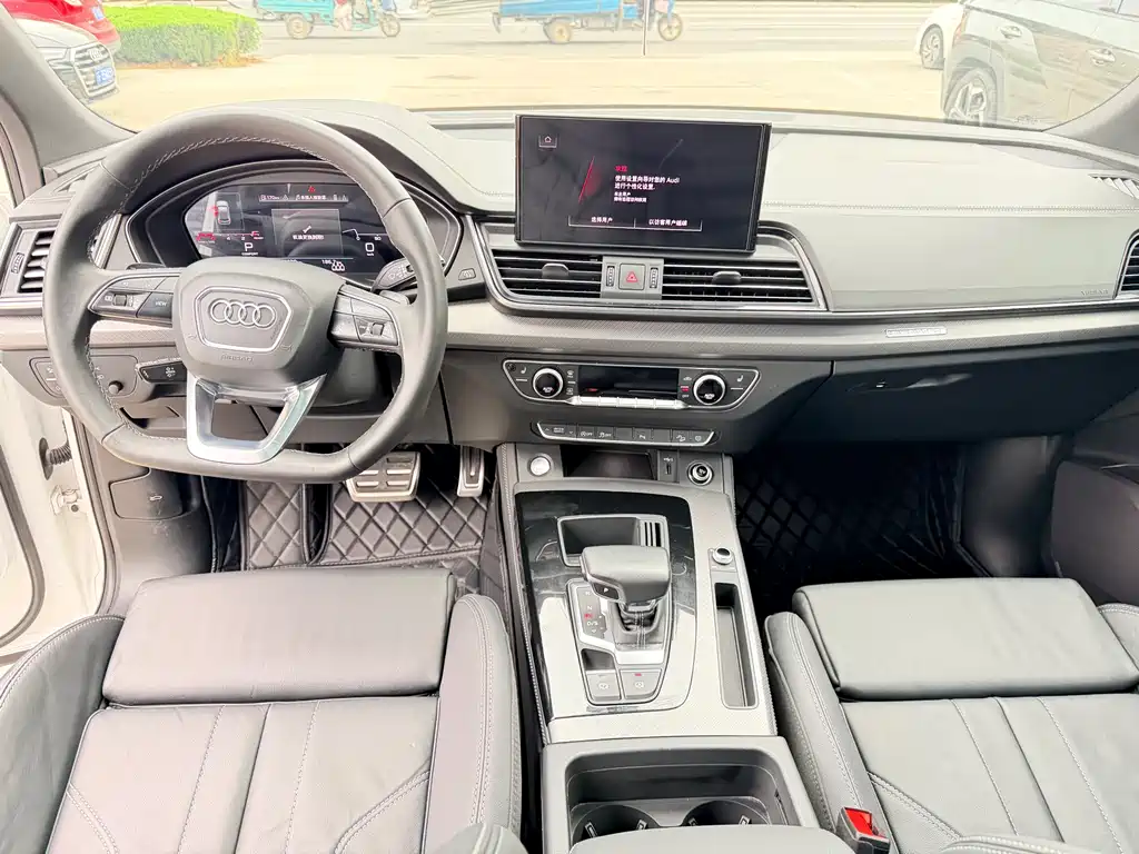 Audi Q5L 2023 40T luxury and dynamic model купить на сайте DeffCars