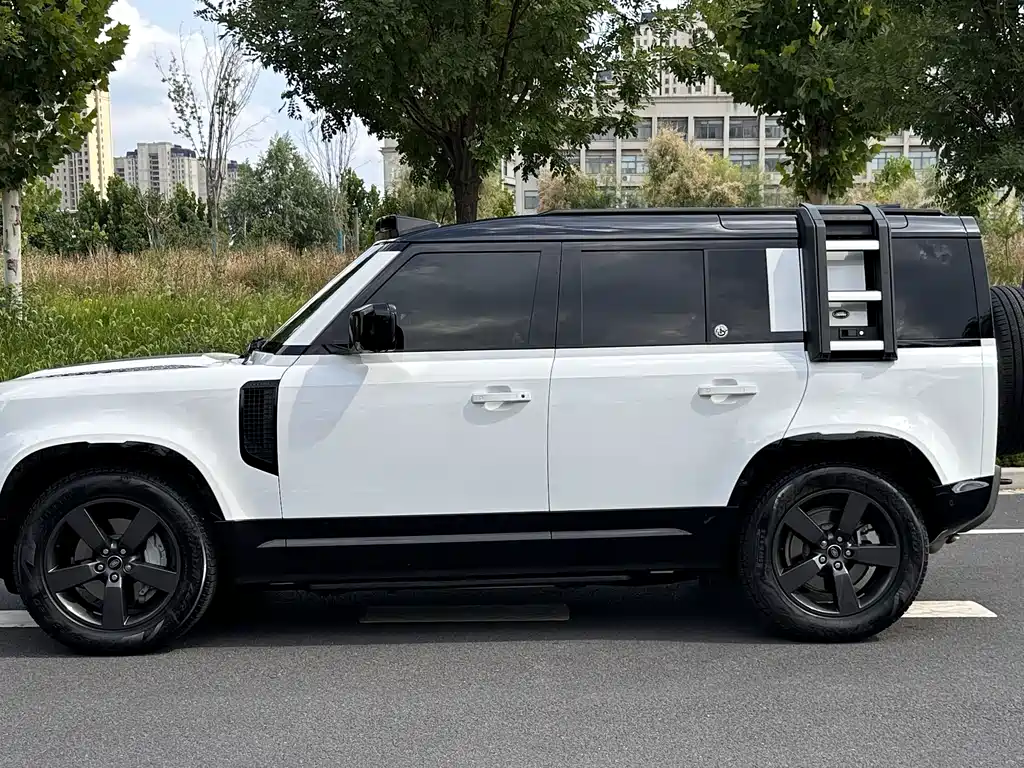 Land Rover Defender 2022 110 P400 X-DYNAMIC HSE купить на сайте DeffCars