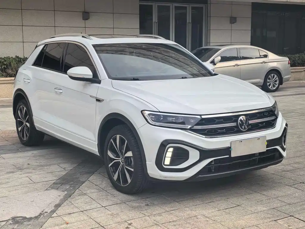 T-ROC 2023 300TSI DSG two-wheel drive starlight version купить на сайте DeffCars
