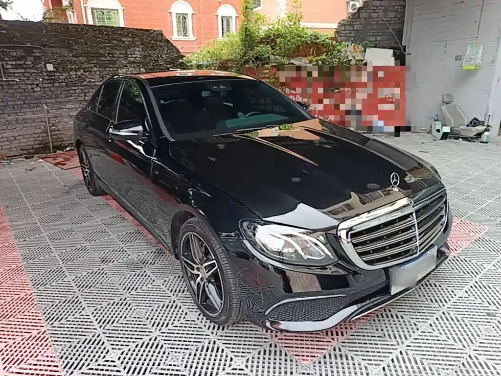 Mercedes E-Class 2017 E200 Sport 4MATIC купить на сайте DeffCars