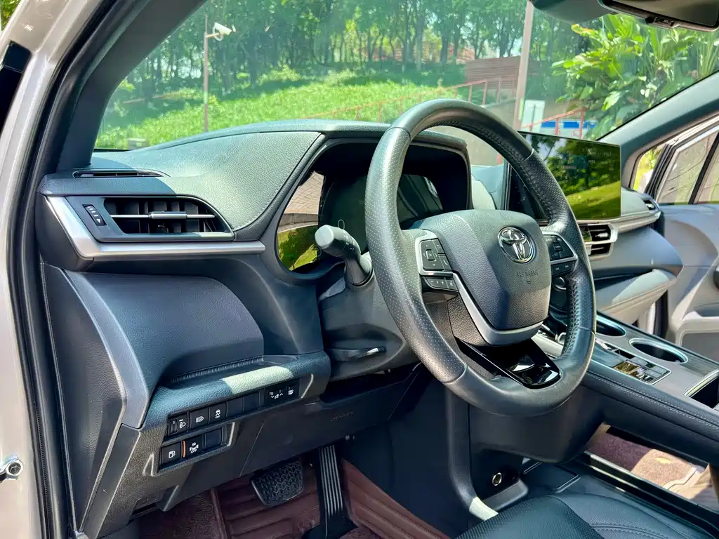 SIENNA 2021 2.5L Hybrid Extreme Edition купить на сайте DeffCars