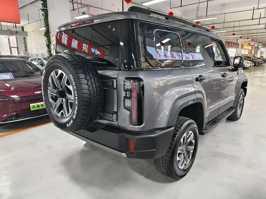 Beijing Off-Road BJ40 2026 2.0D Diesel Version купить на сайте DeffCars