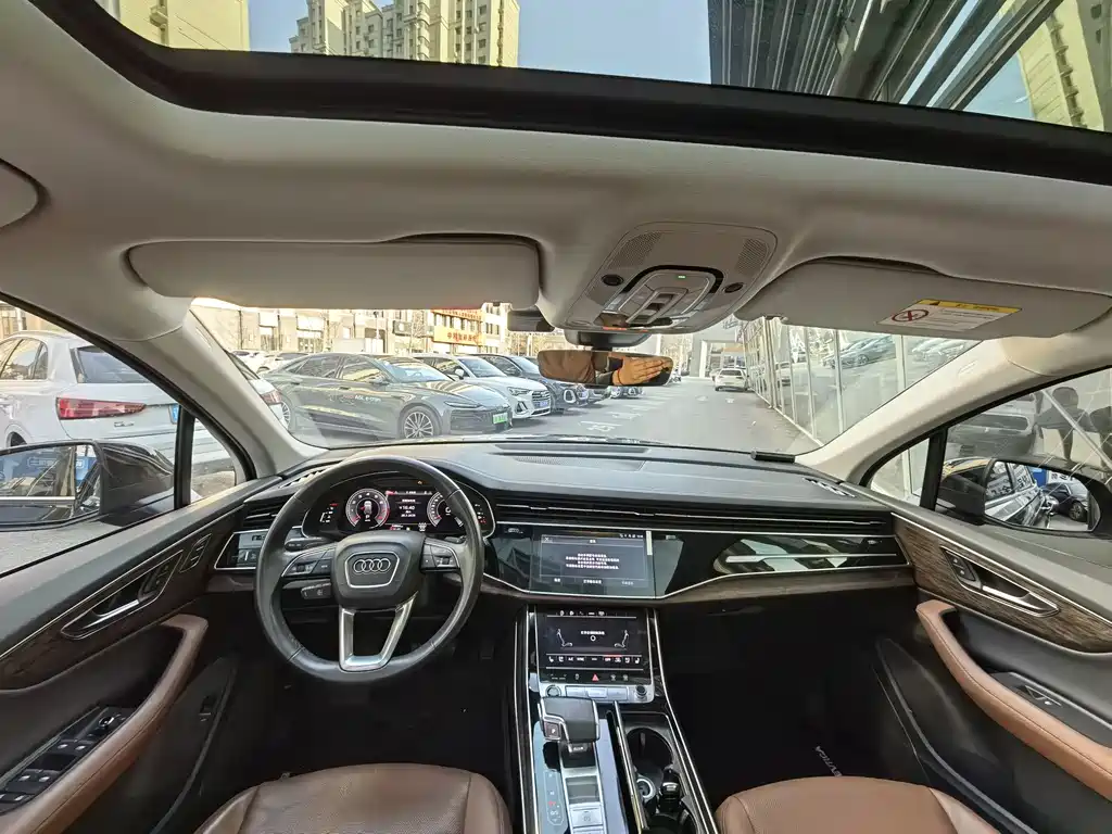 Audi Q7 2023 45 TFSI quattro S line sports купить на сайте DeffCars