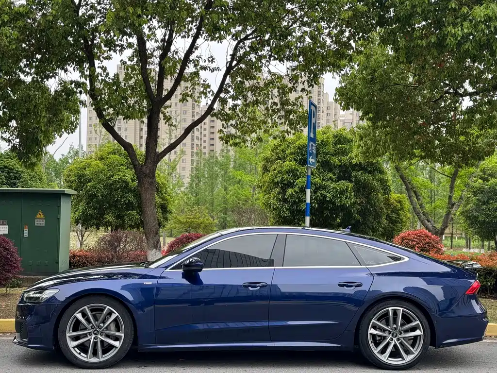 Audi A7 2020 45 TFSI Premium Selection купить на сайте DeffCars