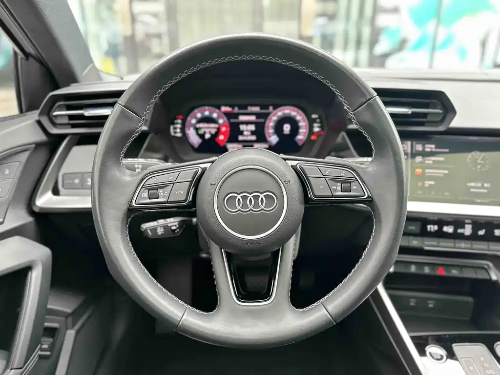 Audi A3 2023 facelift Sportback 35 TFSI stylish and sporty купить на сайте DeffCars