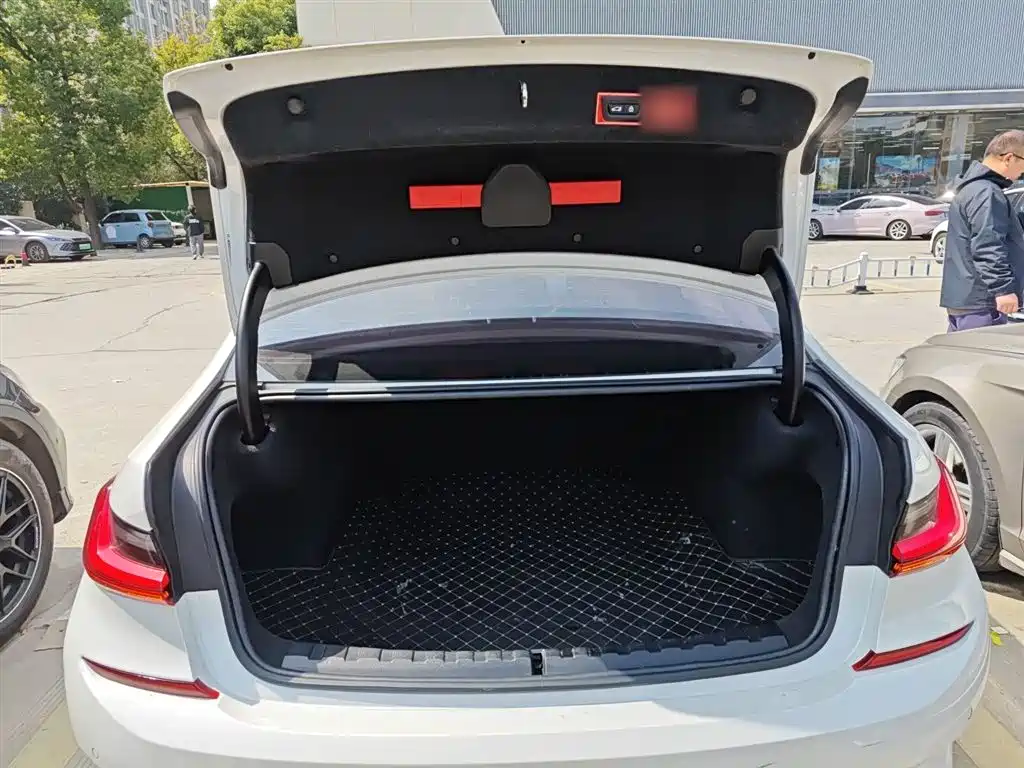 BMW 3 Series 2022 325Li M Sports Package купить на сайте DeffCars