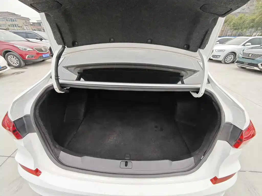 Cruze 2022 320 Automatic Sunroof Edition купить на сайте DeffCars