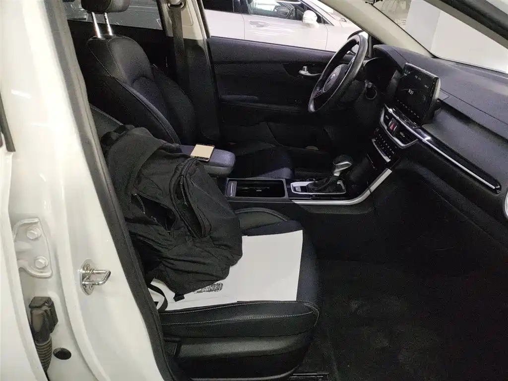 Kia K3 2020 1.5L CVT Fashion Edition купить на сайте DeffCars