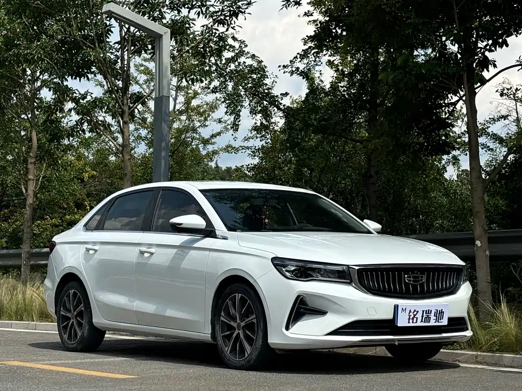 Emgrand 2022 4th generation 1.5L CVT flagship model купить на сайте DeffCars