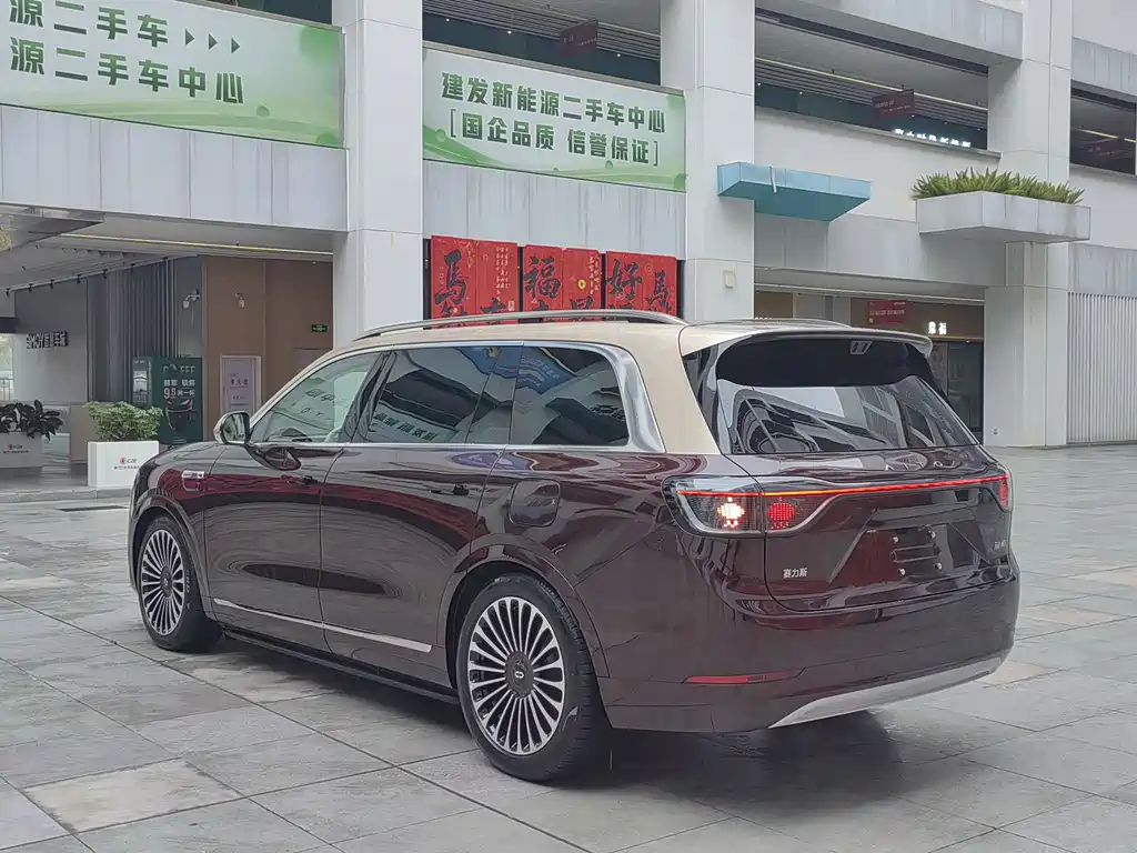 Wenjie M9 2025 extended range Ultra version 52kWh 6-seater version купить на сайте DeffCars