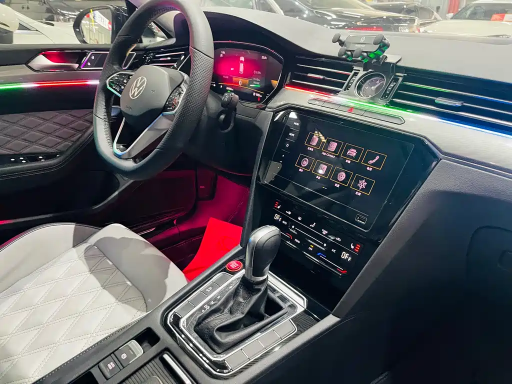 Magotan 2023 2 million commemorative edition 330TSI DSG leading model купить на сайте DeffCars