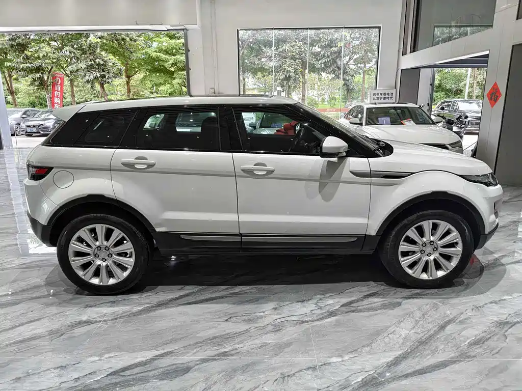 Range Rover Evoque 2015 2.0T five-door Zhiyao version купить на сайте DeffCars