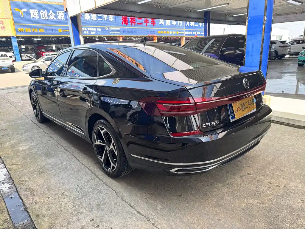 Passat 2023 330TSI Starry Sky Elite Edition купить на сайте DeffCars