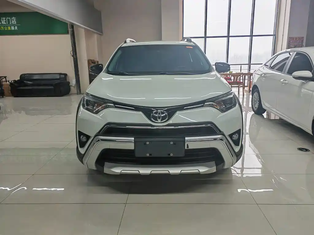 RAV4 Rongfang 2019 2.0L CVT 2WD Fashion X Limited Edition National VI купить на сайте DeffCars