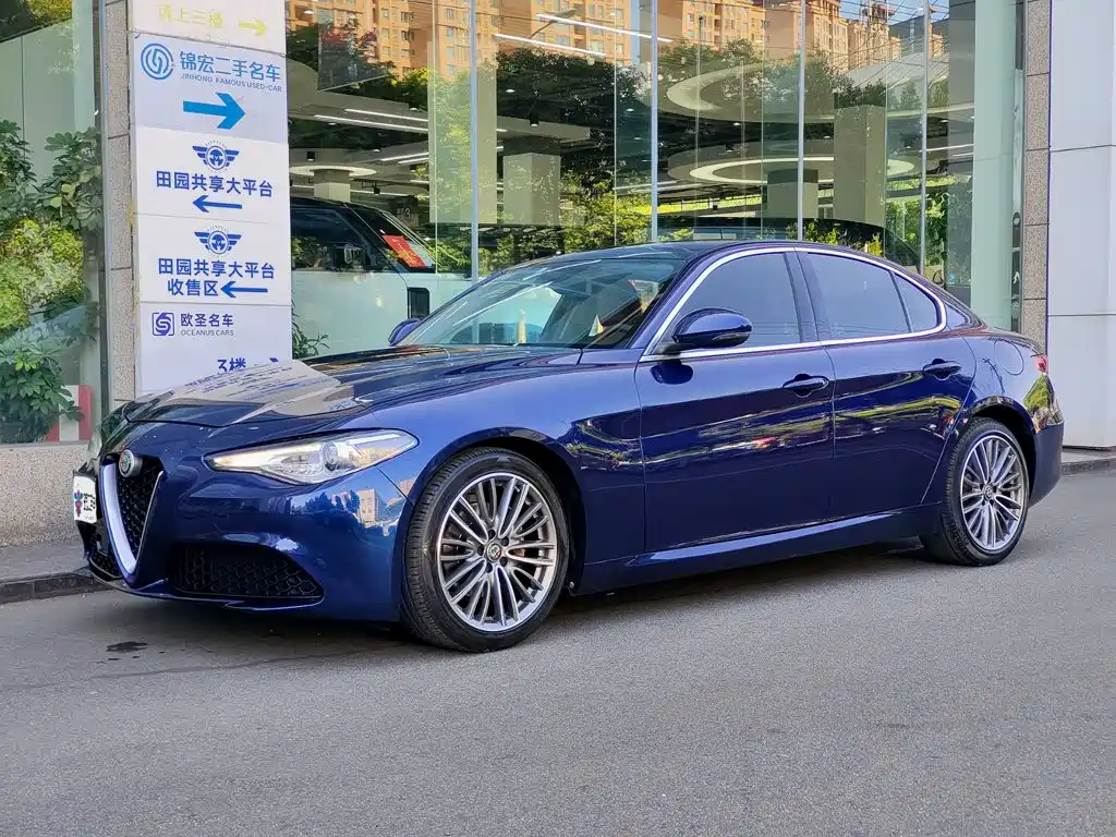 Giulia 2017 2.0T 200HP Deluxe Edition купить на сайте DeffCars