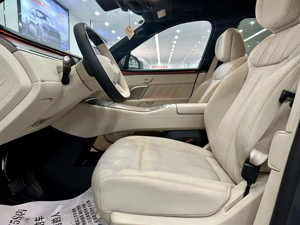 Ledo L90 2025 Ultra six-seater version купить на сайте DeffCars