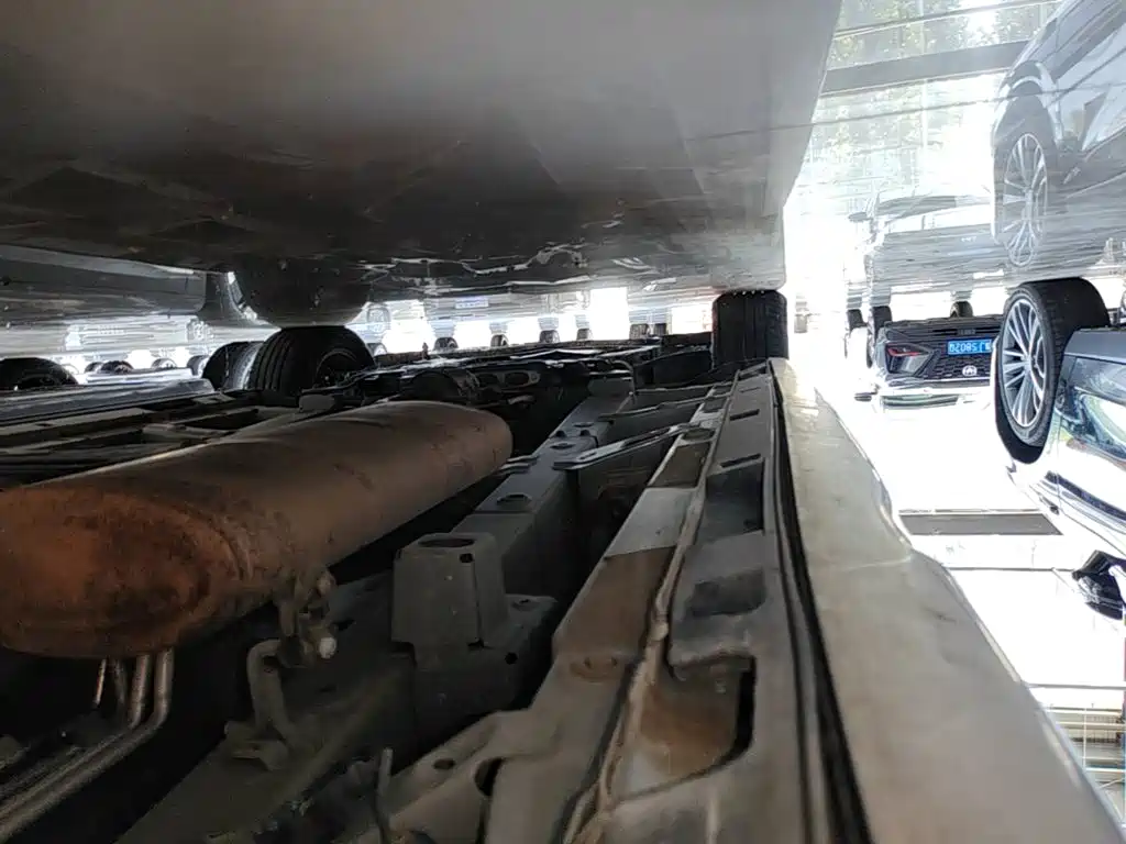 M8 2023 Leadership Series 390T Deluxe Edition купить на сайте DeffCars