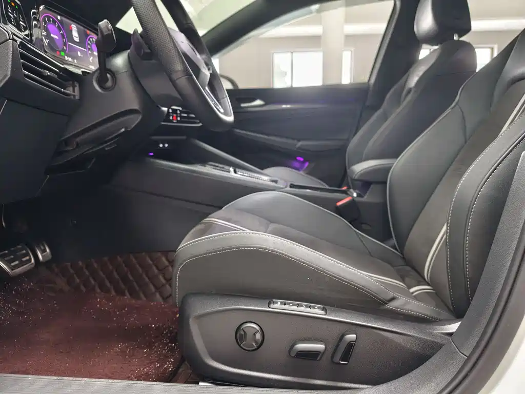 Golf 2023 facelift 280TSI DSG R-Line Lite купить на сайте DeffCars
