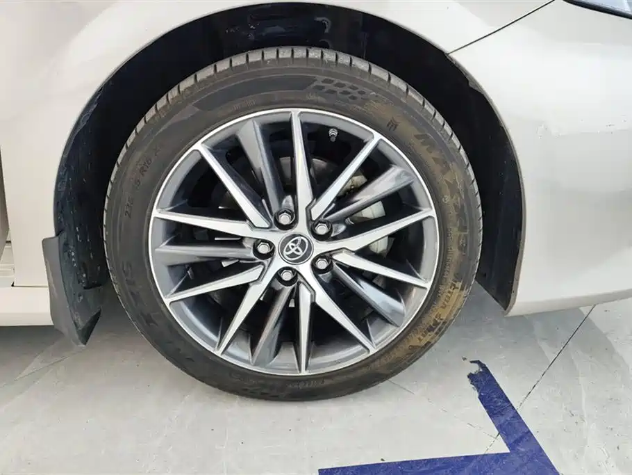 Camry 2021 2.5G Deluxe Edition купить на сайте DeffCars