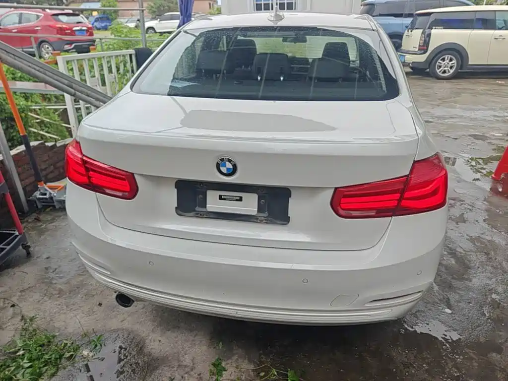 BMW 3 Series 2018 318i купить на сайте DeffCars