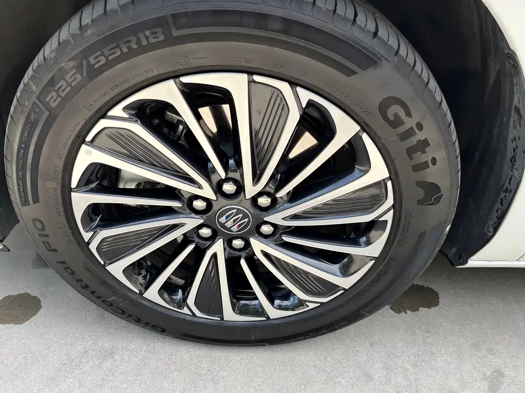 Buick GL8 New Energy 2025 Lushang Smart Edition купить на сайте DeffCars