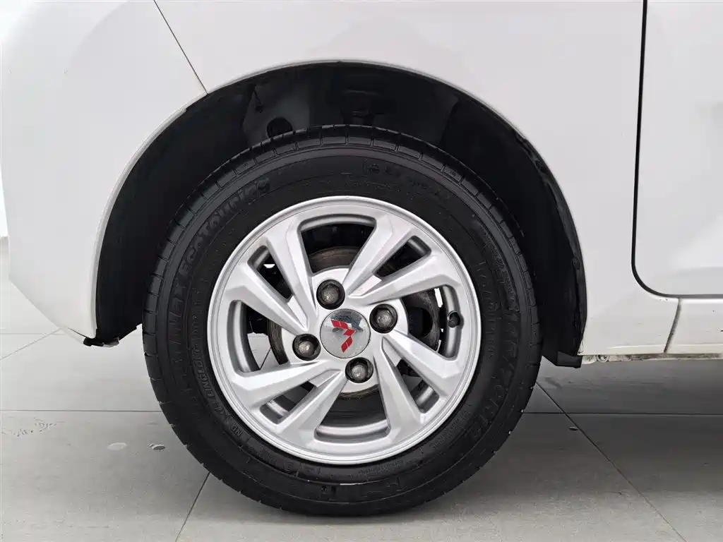 Hongguang MINIEV 2020 Free Model Lithium Iron Phosphate купить на сайте DeffCars