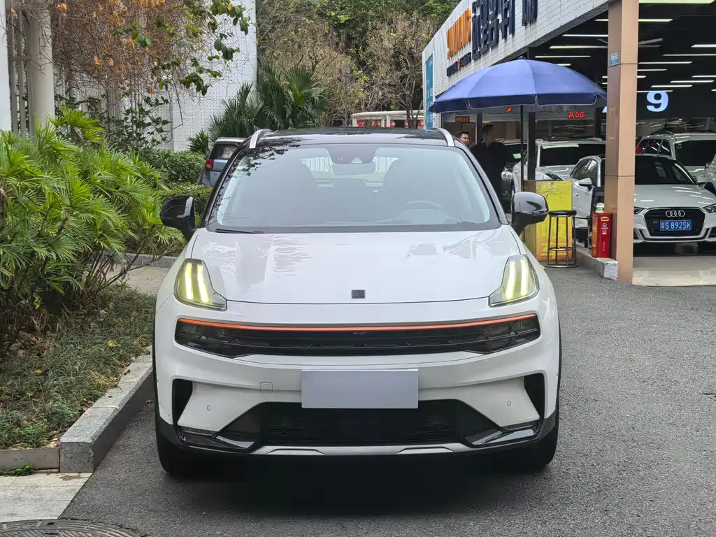 Lynk & Co 06 2020 1.5T Yao Halo купить на сайте DeffCars