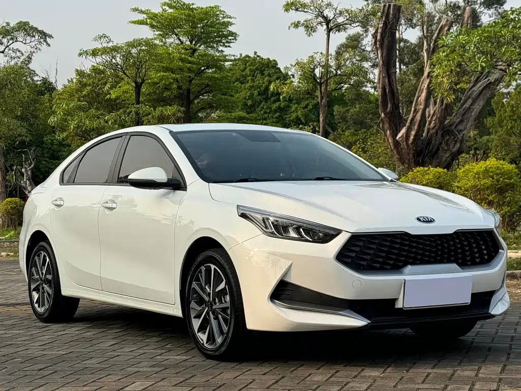 Kia K3 2021 1.5L CVT Fashion Edition купить на сайте DeffCars