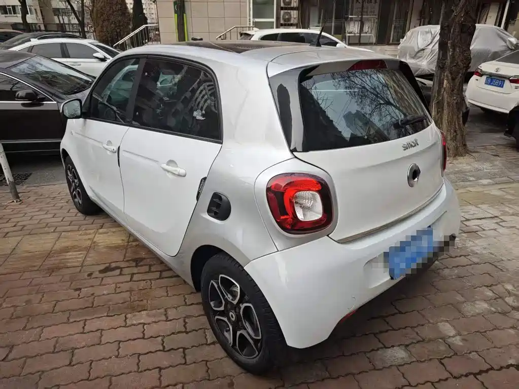 smart forfour 2016 0.9T 66kW Pioneer Edition купить на сайте DeffCars
