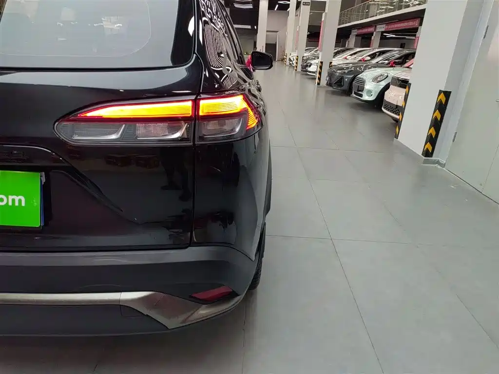 Fenglanda 2022 2.0L CVT Deluxe Edition купить на сайте DeffCars