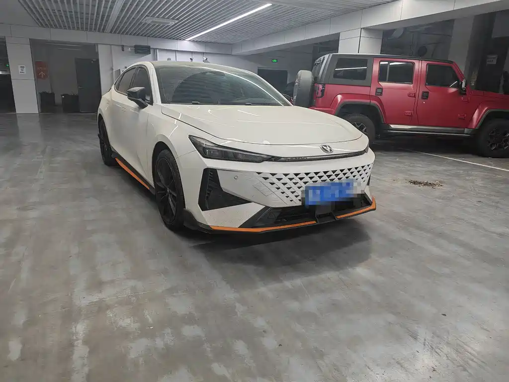 Changan UNI-V 2025 1.5T 500Bar premium sports model купить на сайте DeffCars