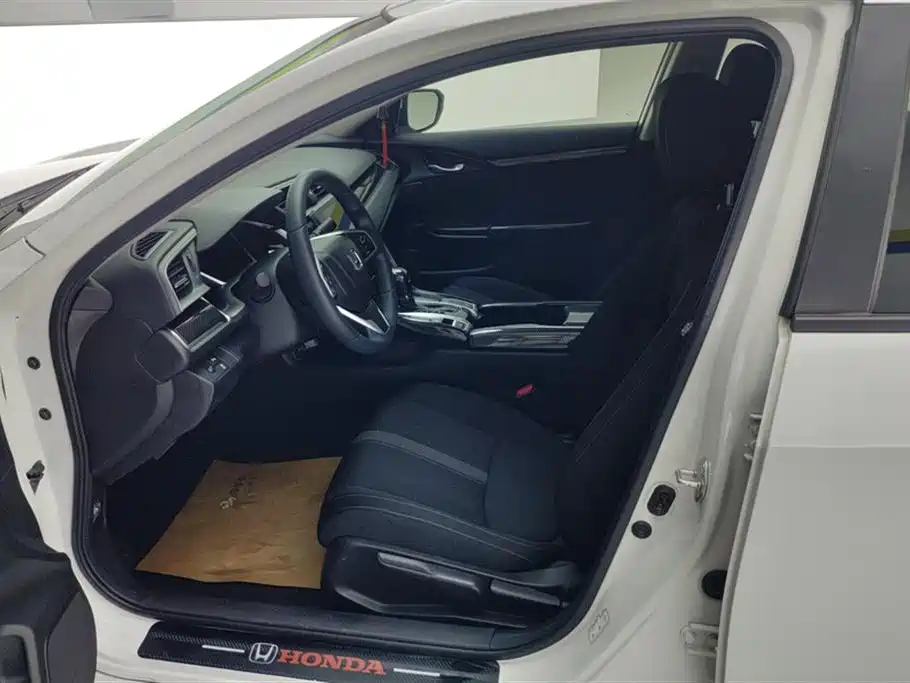 Civic 2019 220TURBO CVT Dynamic Edition National VI купить на сайте DeffCars
