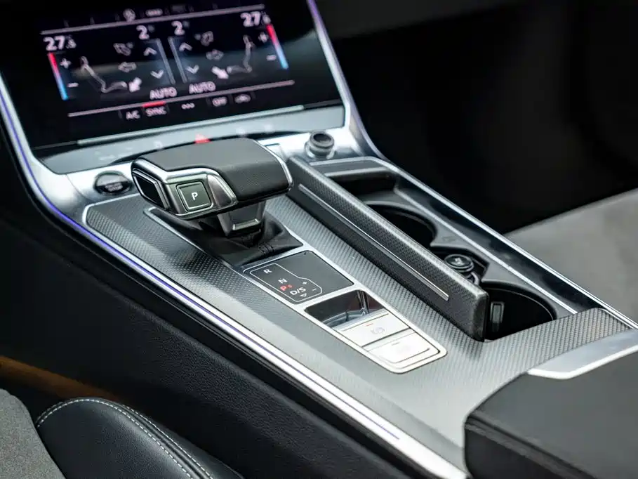 Audi A6L 2024 45 TFSI Premium Dynamic Model купить на сайте DeffCars