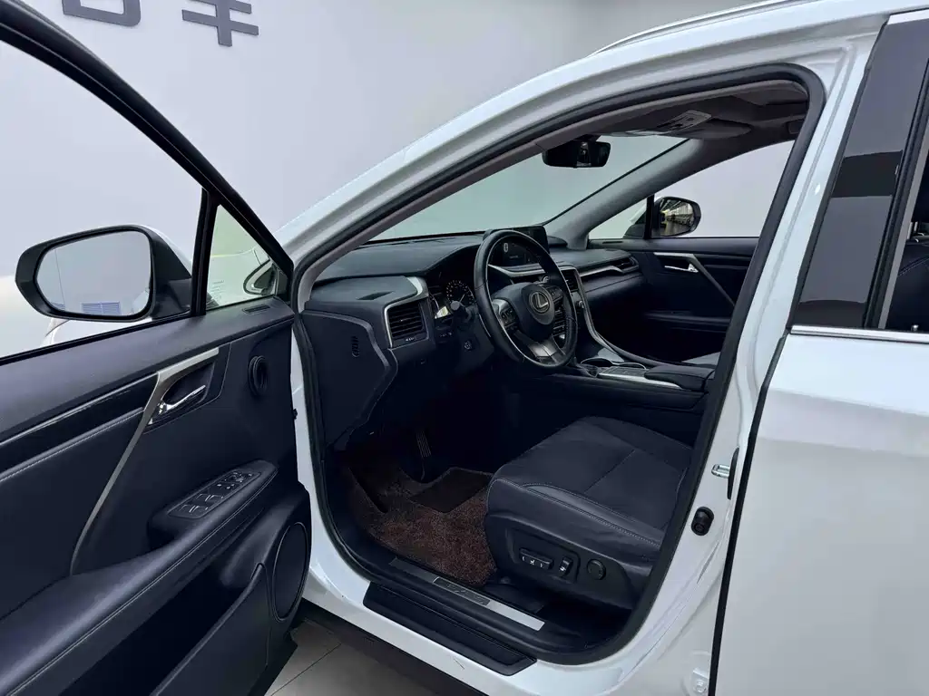 Lexus RX 2020 facelift 300 two-wheel drive elite version купить на сайте DeffCars