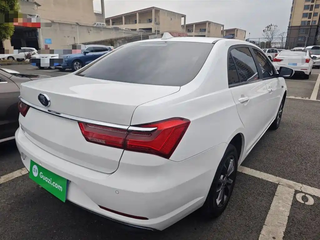 Qin 2019 1.5L automatic premium model купить на сайте DeffCars