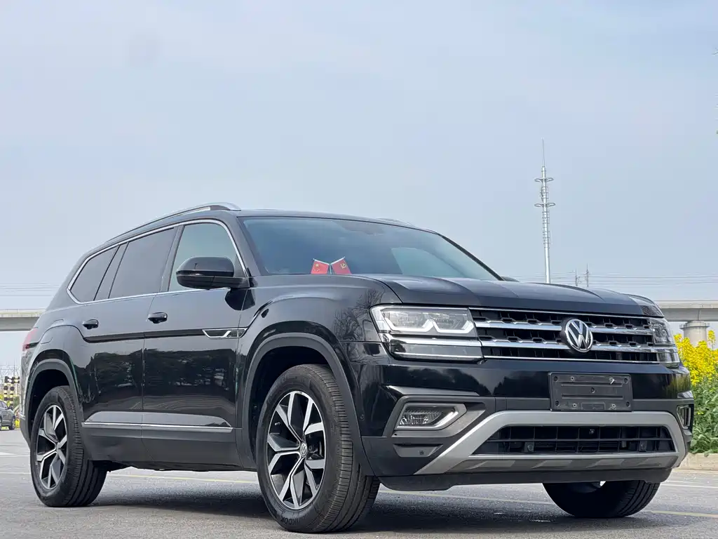 Touron 2020 330TSI 2WD Deluxe Edition National VI купить на сайте DeffCars