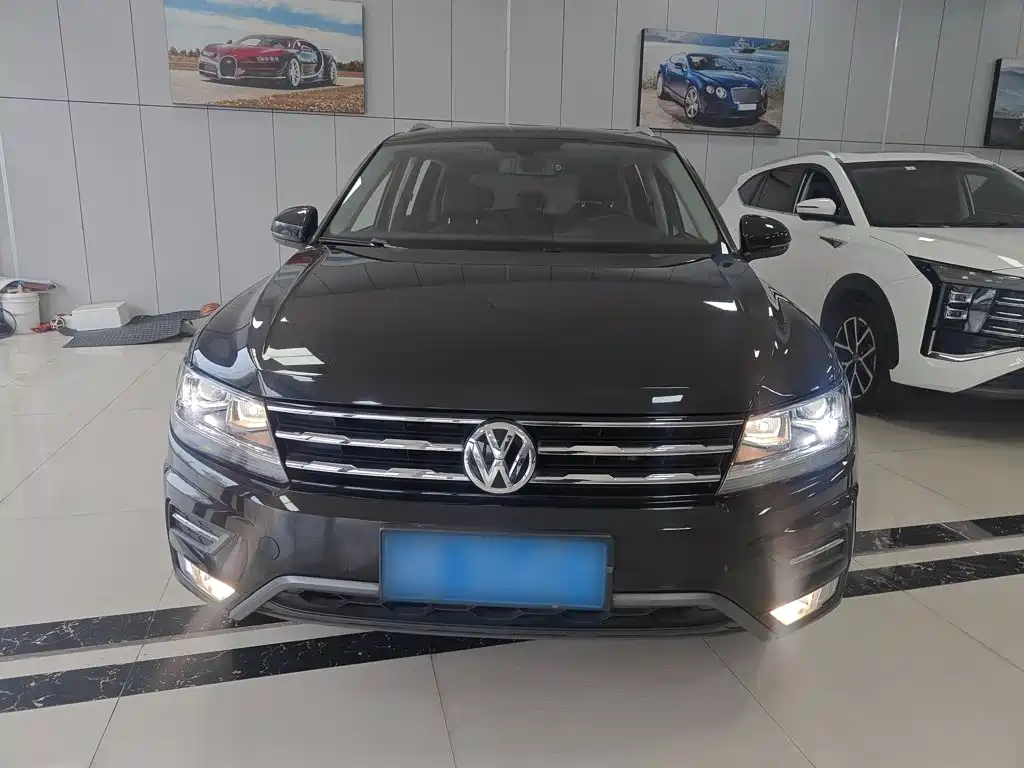 Tiguan L 2019 330TSI automatic two-wheel drive panoramic comfort version National V купить на сайте DeffCars